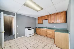 221 5th St, Manistee, MI 49660 - Photo 17