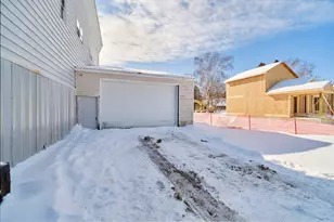 221 5th St, Manistee, MI 49660 - Photo 5