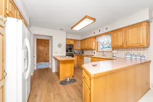 324 Burrwood Ave, Portage, MI 49002 - Photo 7