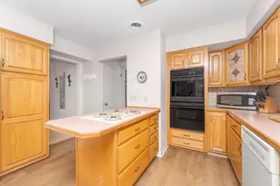 324 Burrwood Ave, Portage, MI 49002 - Photo 9