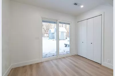 7600 N Riverview Drive, Kalamazoo, MI 49004 - Photo 9