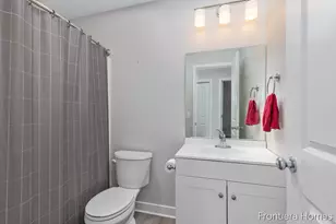 13624 Signature Dr, Holland, MI 49424 - Photo 19