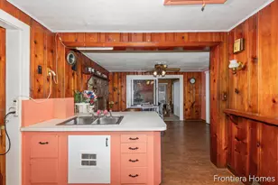 147 Montrose St NE, Grand Rapids, MI 49505 - Photo 11