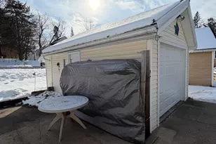 712 W Walnut St, Hastings, MI 49058 - Photo 3