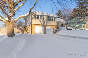 2509 Belknap Ave NE, Grand Rapids, MI 49505 - Photo 3