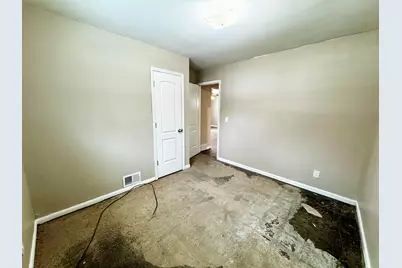 1586 Valley Drive, Highland, MI 48356 - Photo 23