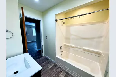 1586 Valley Drive, Highland, MI 48356 - Photo 17