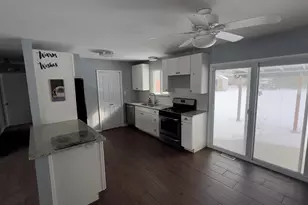 1089 Penarth St, Commerce Township, MI 48382 - Photo 13