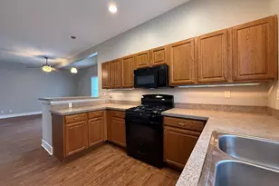 710 Logan St SE, Grand Rapids, MI 49503 - Photo 11