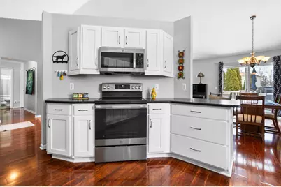 9417 Sandlewood Drive, Whitmore Lake, MI 48189 - Photo 5