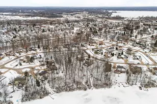 9417 Sandlewood Dr, Whitmore Lake, MI 48189 - Photo 45