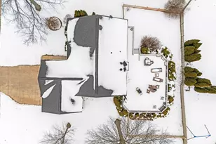 9417 Sandlewood Dr, Whitmore Lake, MI 48189 - Photo 47