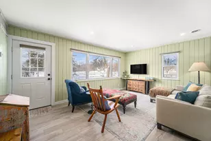 629 N Main St, Chelsea, MI 48118 - Photo 13