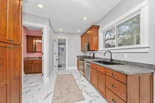 218 S Oliver St, Charlotte, MI 48813 - Photo 3