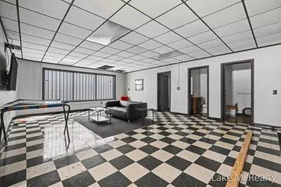 901 Riverview Drive, Kalamazoo, MI 49048 - Photo 11