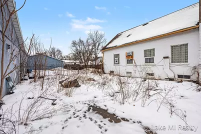 901 Riverview Drive, Kalamazoo, MI 49048 - Photo 21