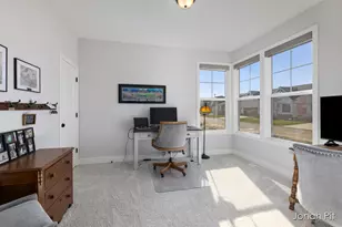 3093 Brayridge Dr, Jenison, MI 49428 - Photo 3