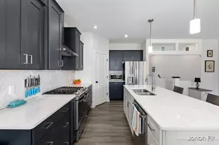 3093 Brayridge Dr, Jenison, MI 49428 - Photo 9