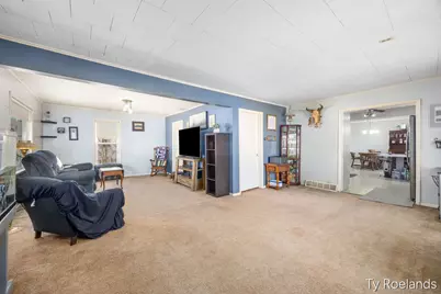 727 E Washington Street, Ionia, MI 48846 - Photo 5