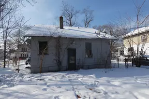 973 Lavette Ave, Benton Harbor, MI 49022 - Photo 3