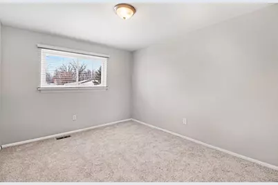 35755 Connecticut Drive, Sterling Heights, MI 48310 - Photo 11