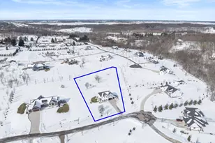 5827 Golden Holw Dr SE, Grand Rapids, MI 49512 - Photo 3