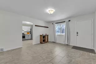 5393 Polk St, Dearborn Heights, MI 48125 - Photo 5