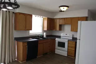 1636 S Cherry Dr, Stevensville, MI 49127 - Photo 7