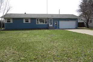 1636 S Cherry Dr, Stevensville, MI 49127 - Photo 1