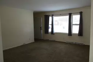 1636 S Cherry Dr, Stevensville, MI 49127 - Photo 11