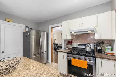 1841 Federal Avenue SW, Grand Rapids, MI 49509 - Photo 9