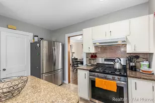 1841 Federal Ave SW, Grand Rapids, MI 49509 - Photo 9