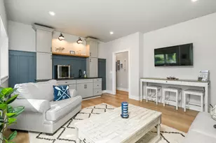 118 Elkenburg St, South Haven, MI 49090 - Photo 5