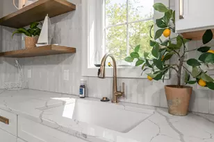 118 Elkenburg St, South Haven, MI 49090 - Photo 15