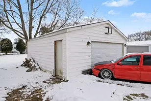 2033 Seymour Ave, Flint, MI 48503 - Photo 17