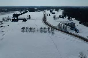 4161 Orchard Hurst Dr, Eau Claire, MI 49111 - Photo 7