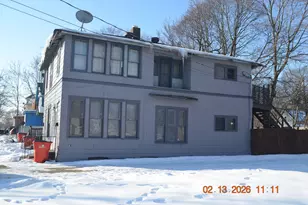 520 Broadway, Benton Harbor, MI 49022 - Photo 3