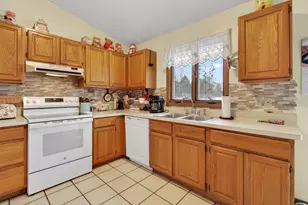 1150 Losey Rd, Rives Junction, MI 49277 - Photo 7