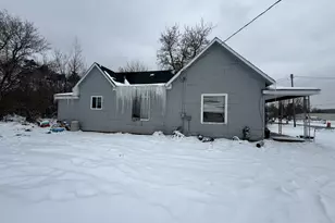 487 N Cass St, Morley, MI 49336 - Photo 5