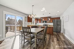 8540 Twin Lakes Dr, Jenison, MI 49428 - Photo 7