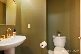 8540 Twin Lakes Dr, Jenison, MI 49428 - Photo 11