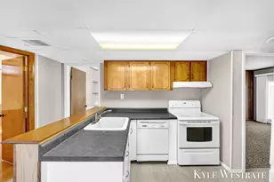 10298 N 19th St, Plainwell, MI 49080 - Photo 11