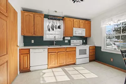 31748 Rosslyn Avenue, Garden City, MI 48135 - Photo 9