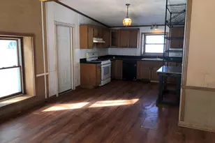 10401 Ozga St, Romulus, MI 48174 - Photo 9