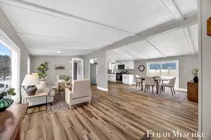 208 Clark St, Lakeview, MI 48850 - Photo 3