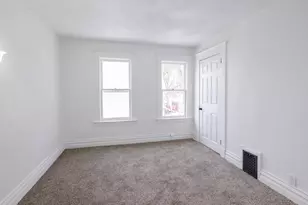 915 Hays Park Ave, Kalamazoo, MI 49001 - Photo 17