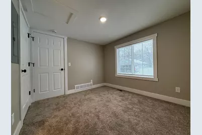 3325 9th Street, Muskegon, MI 49444 - Photo 9