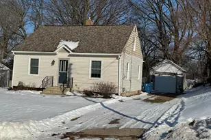 309 E Oak Grove Ave, Parchment, MI 49004 - Photo 1