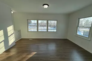 421 Lewis St, Belding, MI 48809 - Photo 7