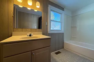 421 Lewis St, Belding, MI 48809 - Photo 15